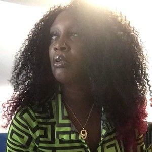 Meet your Posher, Davonda